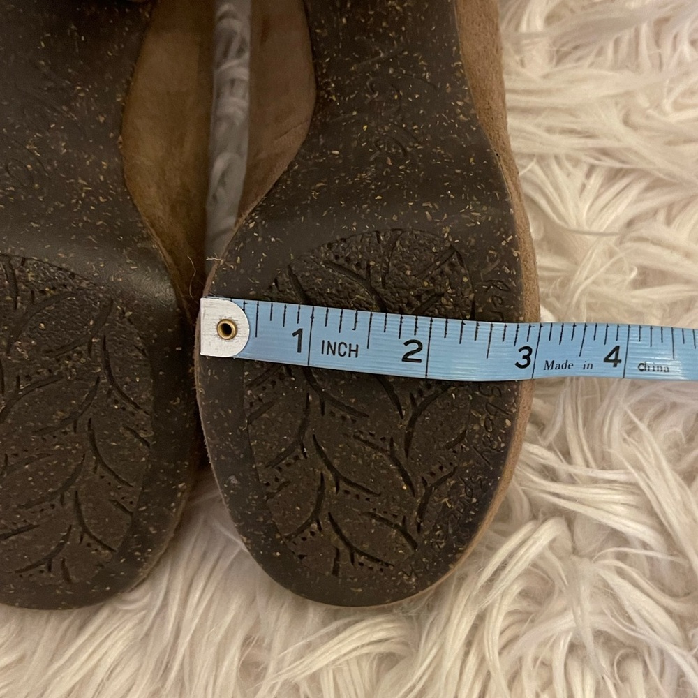 Anthropologie | Taupe suede | Naya Bakula heel - Picture 12 of 15